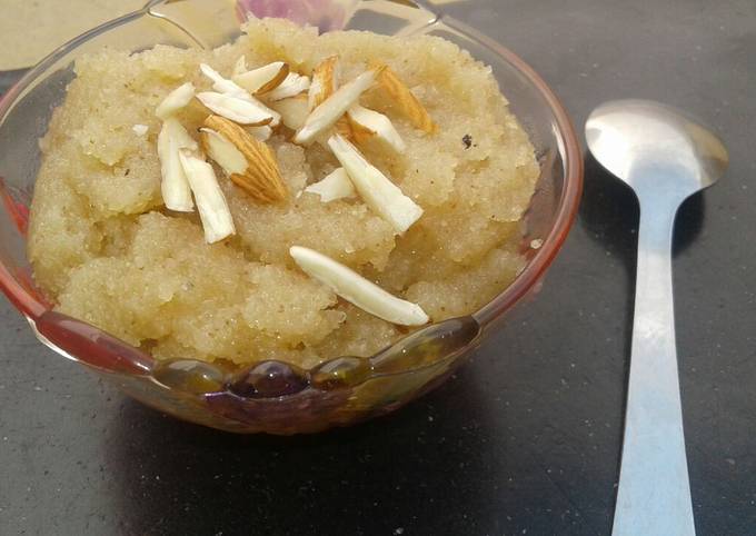 Sooji halwa