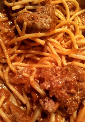 A picture of Spaghetti and Meat Squares.