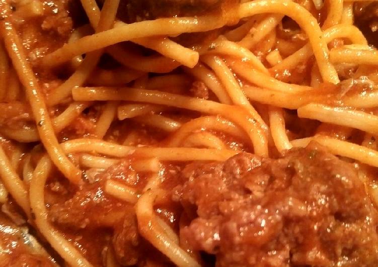 How to Make Homemade Spaghetti and Meat Squares