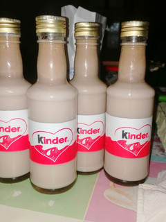 Kinder likőr recept fotója