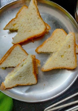 बटर सैंडविच (Butter Sandwich recipe in Hindi) रेसिपी मुख्य फोटो