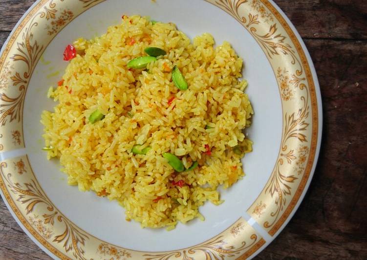Resep Nasi Goreng Kunyit Pete Pedas Oleh Fan Kitchen Cookpad