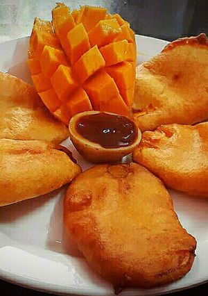 A picture of Ripe mango fritters.