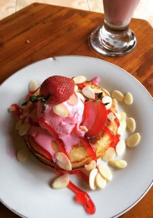 Foto resep Stroberry pancake dadakan