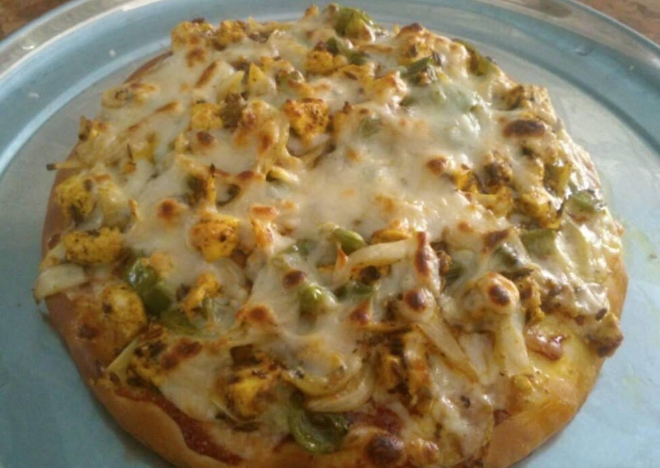 Paneer tikka pizza