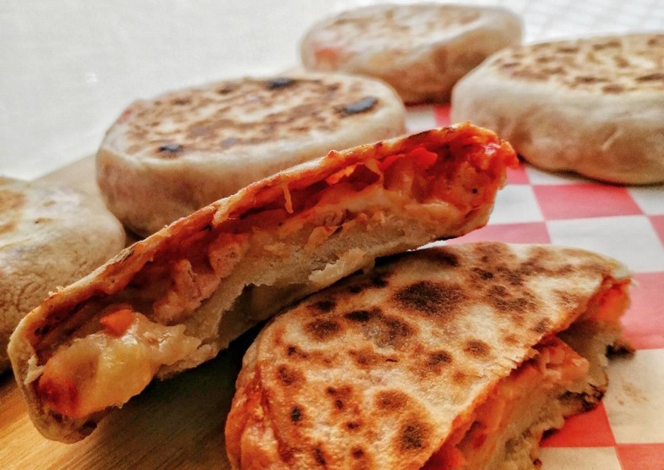 Pizza pocket hawaiana