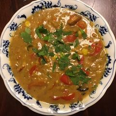 A picture of California Farm Saffron Clam Chowder.