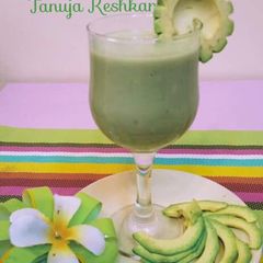 A picture of Healthy avocado kale smoothie.