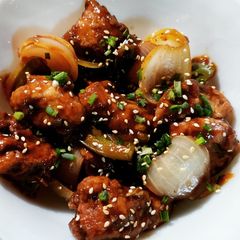 A picture of Chilli Chicken.