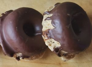 Foto principal de Donuts de plátano al microondas hecho con Mambo cecotec