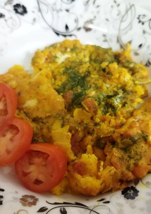عکسی از دستور املت گوجه پیاز با طعم شوید