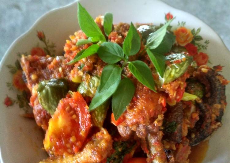 Resep Ayam Sambal Kemangi yang Lezat