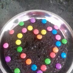A picture of Oreo chocolate cake.