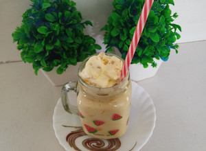 A picture of Mango Lassi.