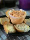 Patê de cheddar e tomate seco