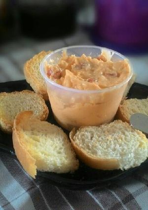 Foto de Patê de cheddar e tomate seco