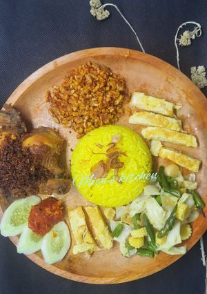 Foto resep Nasi kuning rice cooker nan legit