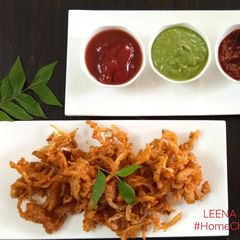 Schezwan Onion Fritters A picture of Schezwan Onion Fritters.