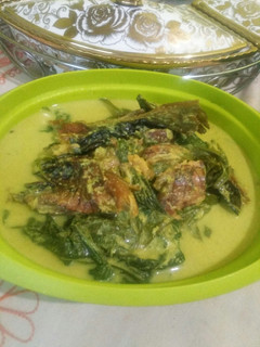 Foto resep Gulai pucuk ubi dan ikan salai patin (ikan asap)