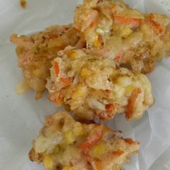 A picture of Vegetable Fritter (Bakwan).