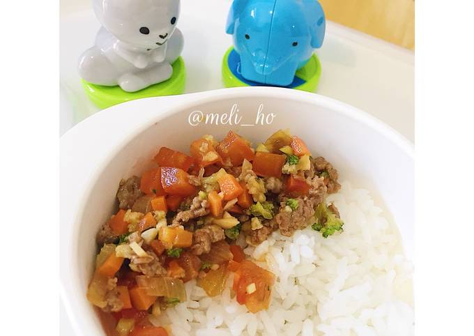 Langkah Mudah untuk Menyiapkan Veggies and Beef Ricebowl (MPASI 1y+) Anti Gagal