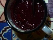 Una foto de mermelada de fresas y moras