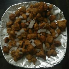 A picture of Soyabean ke pakode.