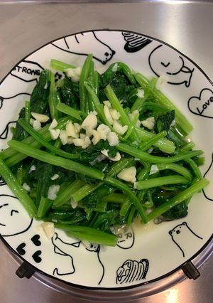 炒菠菜 的食譜成品照片
