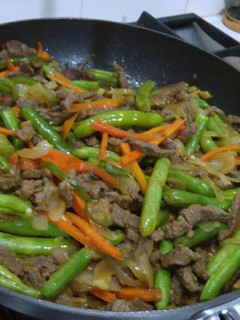 Una foto de Carne con habichuelas
