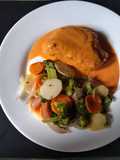 Suprema rellena con mousse falso de nuez y verduras papillot