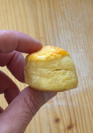 Juhtúrós pogácsa recept fotója