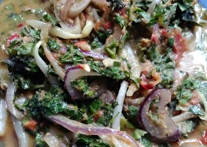 Bagaimana Menyiapkan Kerabu Ulam Raja aka Terancam kenikir Anti Gagal