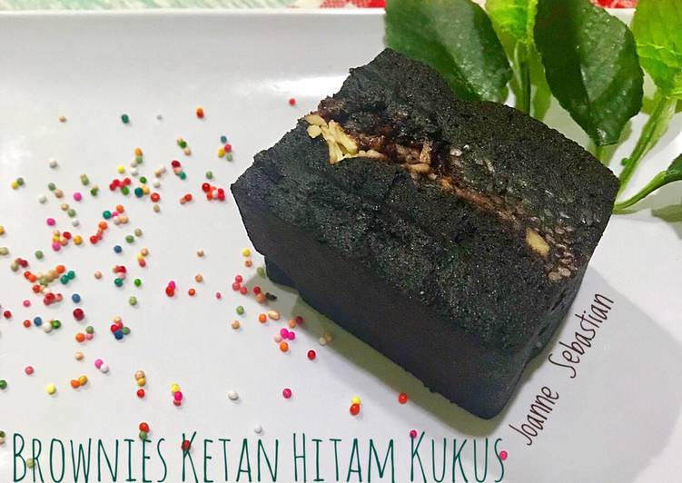 Simple Way to Prepare Any-night-of-the-week Brownies Ketan Hitam Kukus Lapis Keju