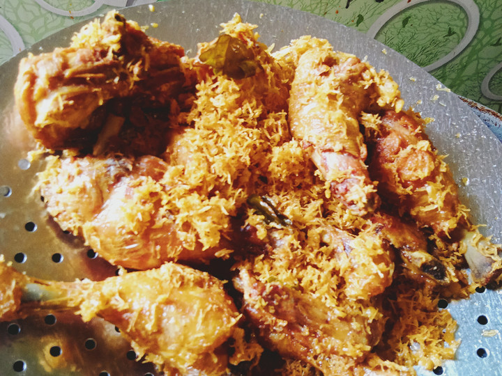 Bagaimana Membuat Ayam goreng serundeng simpel yang Menggugah Selera