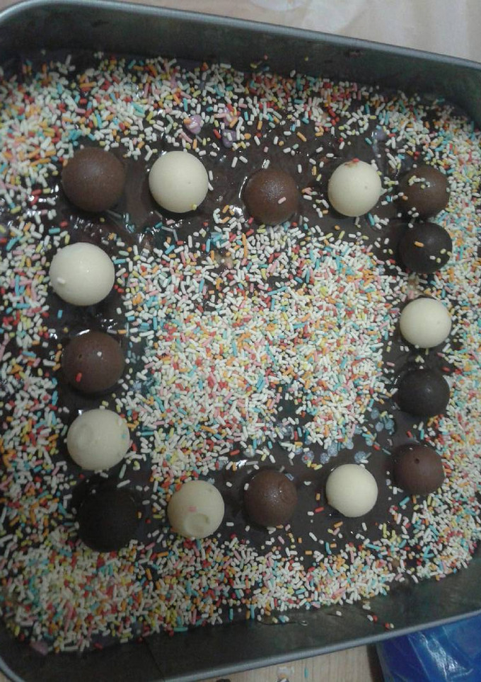 Una foto de Tarta de galletas, flan y chocolate