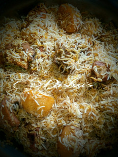 A picture of Kolkata Style Chicken Biryani :-.