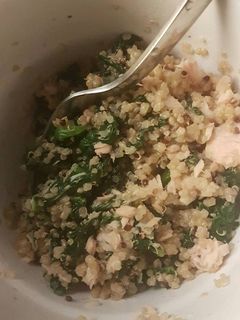 Una foto de Quinoa con atún y espinacas 💃
