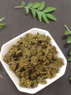 கறிவேபாகு காரம் (Karivepaaku karam recipe in tamil) செய்முறை முக்கிய புகைப்படம்
