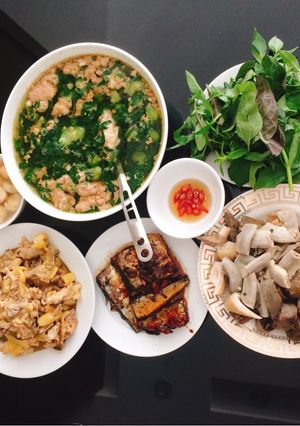 Hình của món Cơm cô em nấu trình bày by mị.