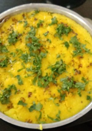 A picture of Bread dhokla.