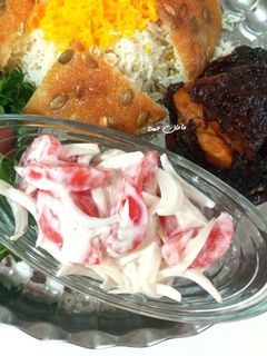 عکسی از دستور سالاد گوجه روسی