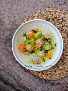 Foto resep Sup oyong bakso