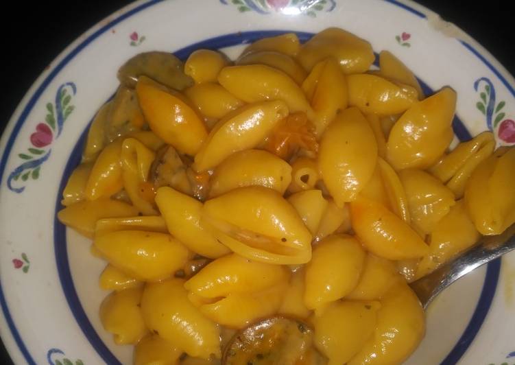 Recipe of Perfect Anita’s Cheesy Shells With Chicken & Basal Sausage