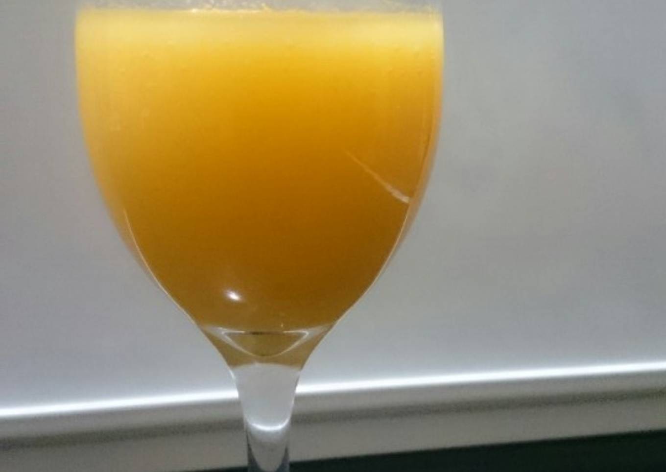 Pineapple mango juice