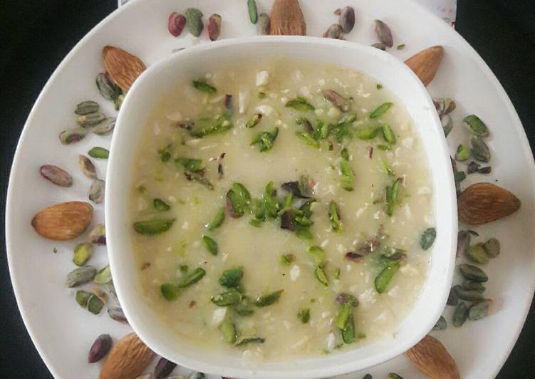 Steps to Make Any-night-of-the-week Apple kheer