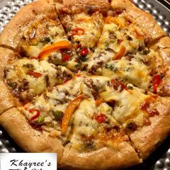 Cheese Bust pizza 🍕 A picture of Cheese Bust pizza 🍕.