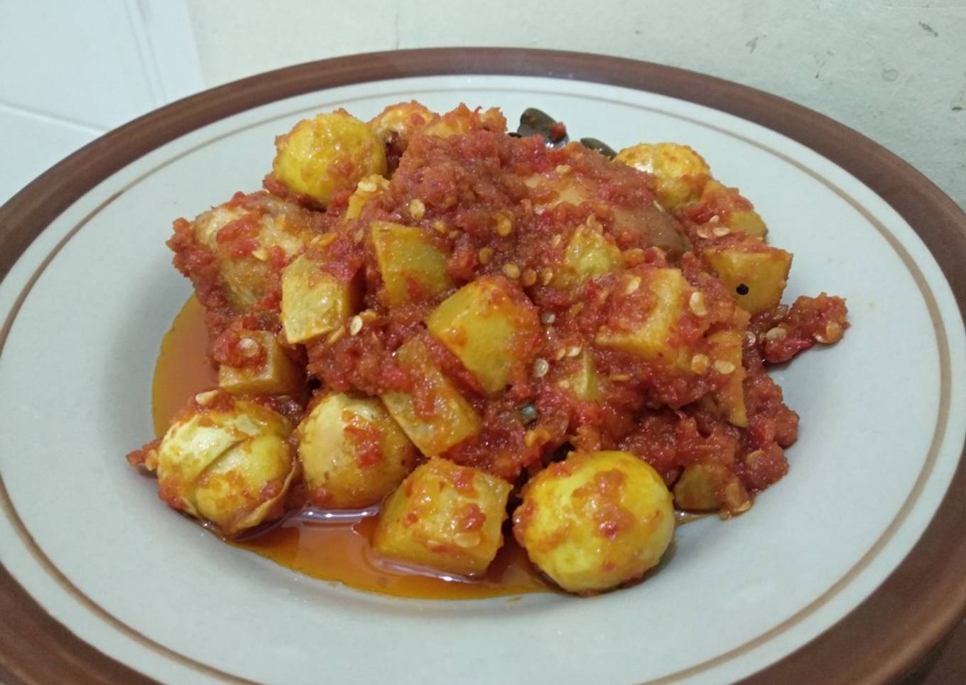 Ayam, Kentang dan Telur Puyuh Balado