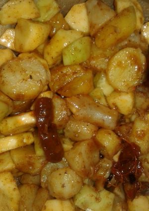 A picture of Sweet potato and mix fruit chaat.
