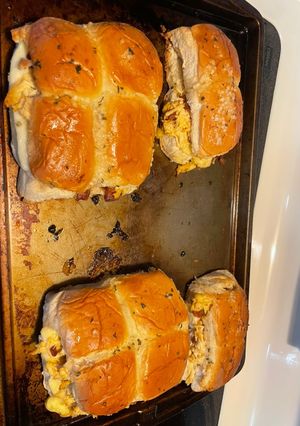 A picture of Chicken Bacon ranch sliders.