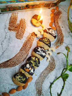 ડ્રાયફ્રુટ પેંડા (Dryfruit penda Recipe in Gujarati) રેસીપી મુખ્ય ફોટો